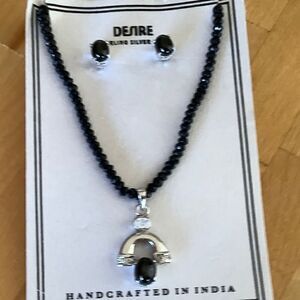 𝅺STERLING SILVER 925 BLACK ONYX/WHITE ZIRCON NECKLACE/STUD EARRINGS SET​​